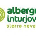 El albergue Inturjoven Sierra Nevada es un albergue juvenil de montaña, situado cerca del Centro de Alto Renidimiento Deportivo, que ofrece alojamient