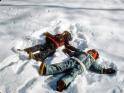 Excursión escolar con raquetas de nieve o esquí de fondo al Puerto de Cotos en la Sierra de Guadarrama, Comunidad de Madrid, para alumnos de primaria,